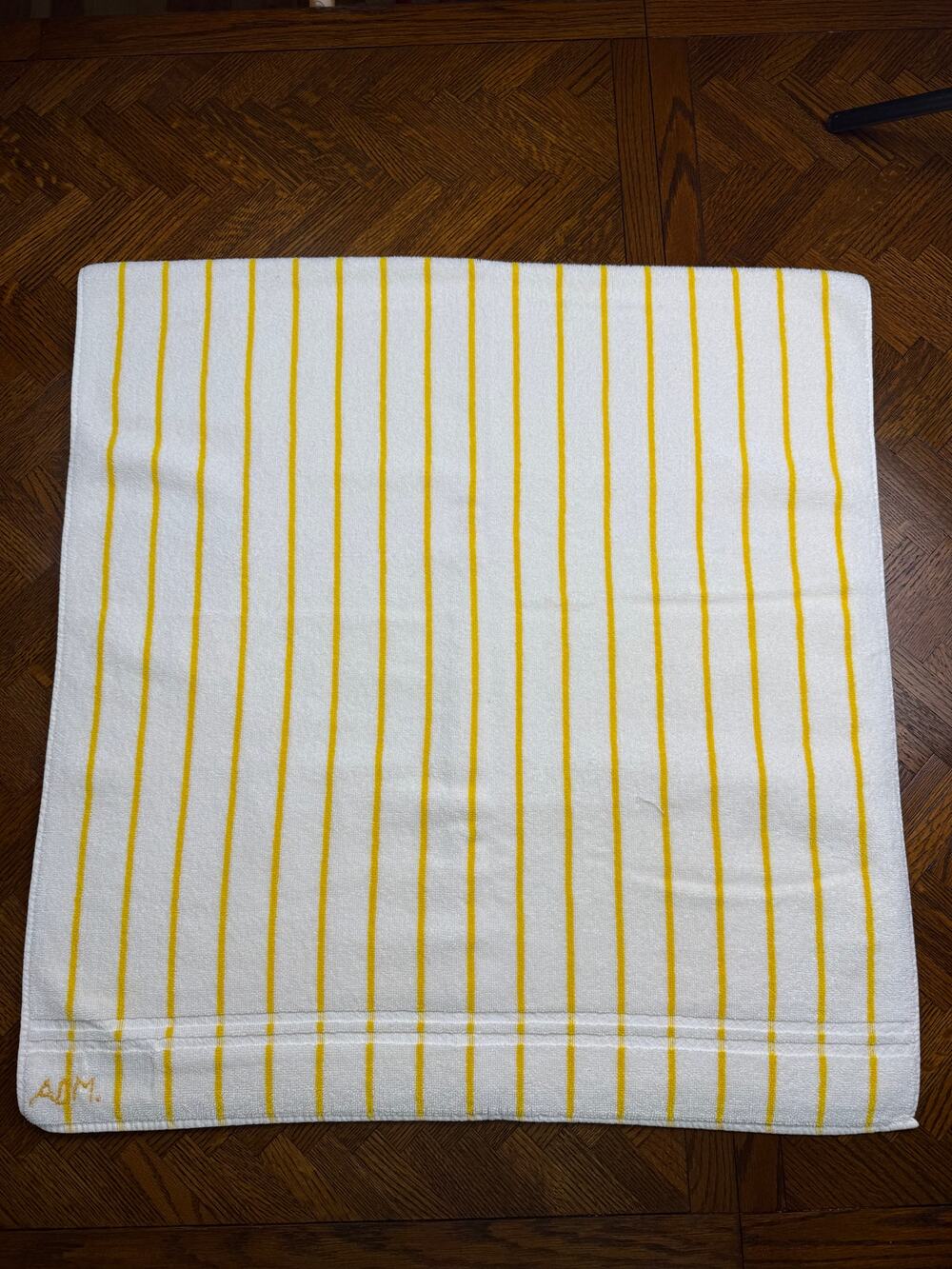 \VINTAGE Kaufman yellow stripe bath towel
